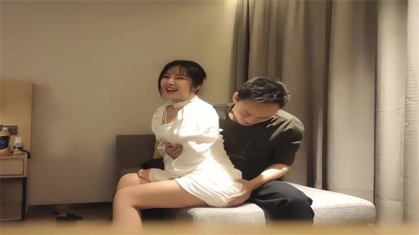 步宾探花纯欲风白丝校花 真空白裙湿身诱惑 极品尤物跪姿后入娇喘连连